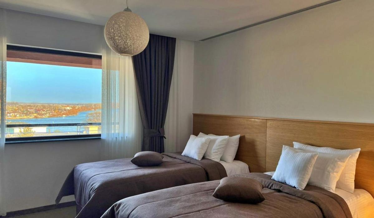 Hotel Condor Tulcea Ngoại thất bức ảnh