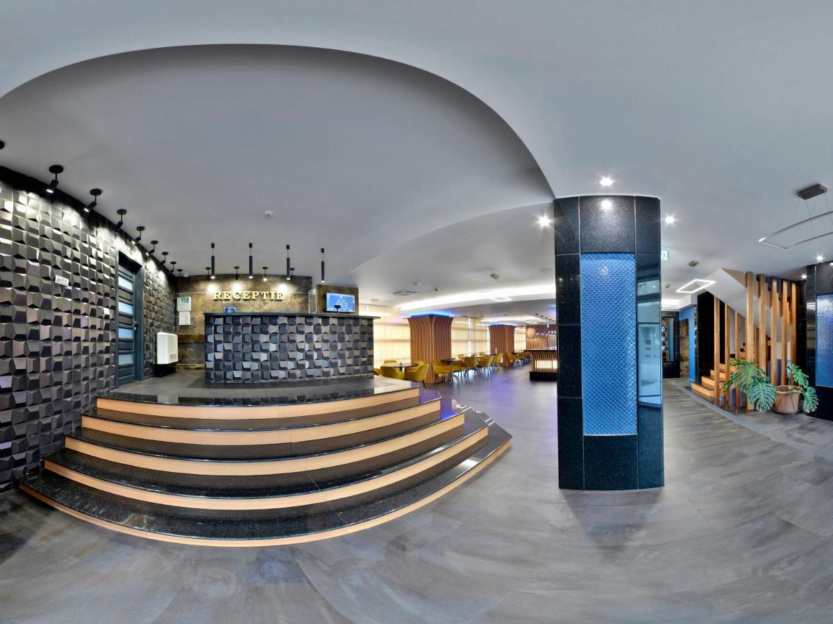 Hotel Condor Tulcea Ngoại thất bức ảnh
