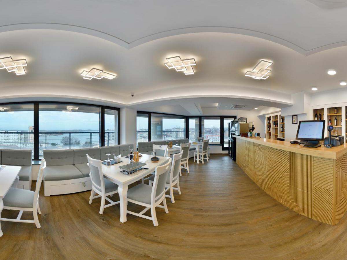 Hotel Condor Tulcea Ngoại thất bức ảnh